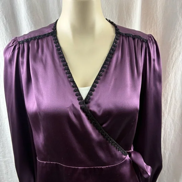 Sandra Angelozzi Elegant Silk Wrap Blouse in Rich Purple 42 - Picture 7 of 10